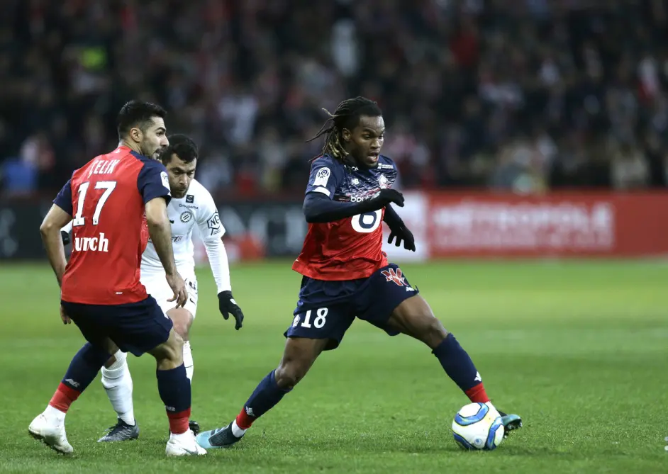 包含转会期突围战来临；上海海港围绕法甲强势反弹；引发热议；训练强度明显提升的词条