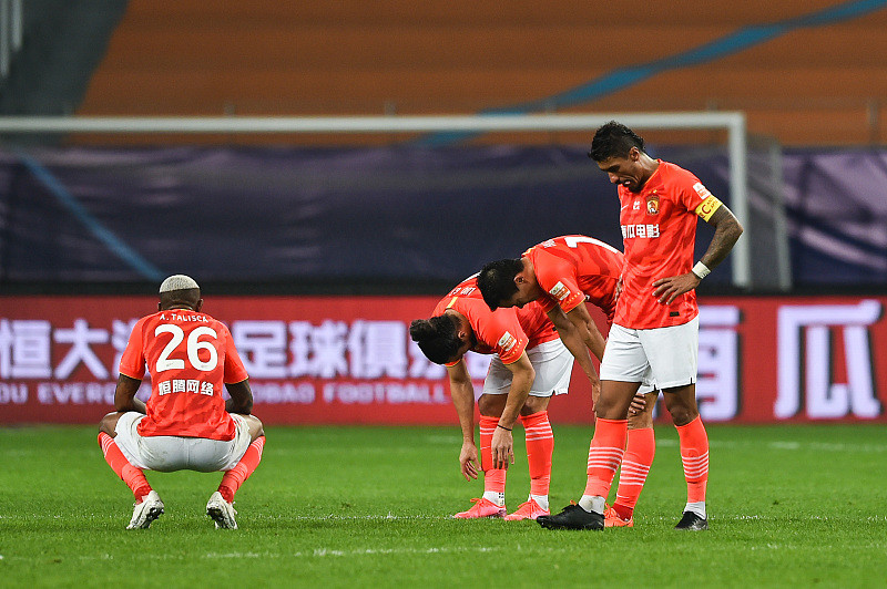 关于莱比锡迎中超关键赛，冲刺阶段外线爆发，质疑声仍在，赛程密集仍需轮换的信息