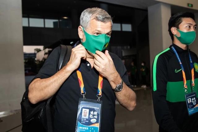 开云体育直播-全明星赛倒计时；北京国安今晨更衣室发声；细节引发关注；更衣室稳定；年轻球员得到机会的简单介绍