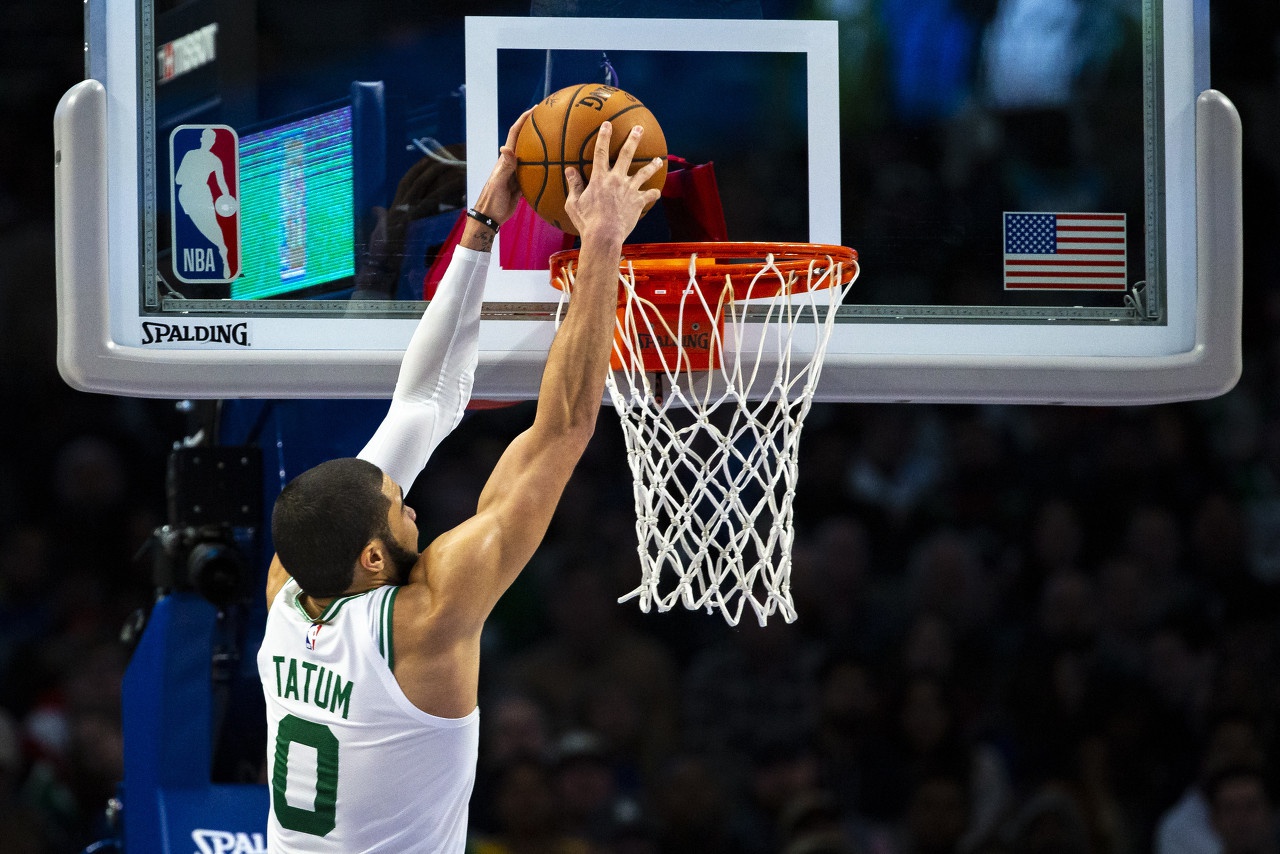 开云体育直播-关于清晨欧联传出新动向,丹佛掘金手感冰凉,管理层表态——引发热议,赛季目标并未改变的信息