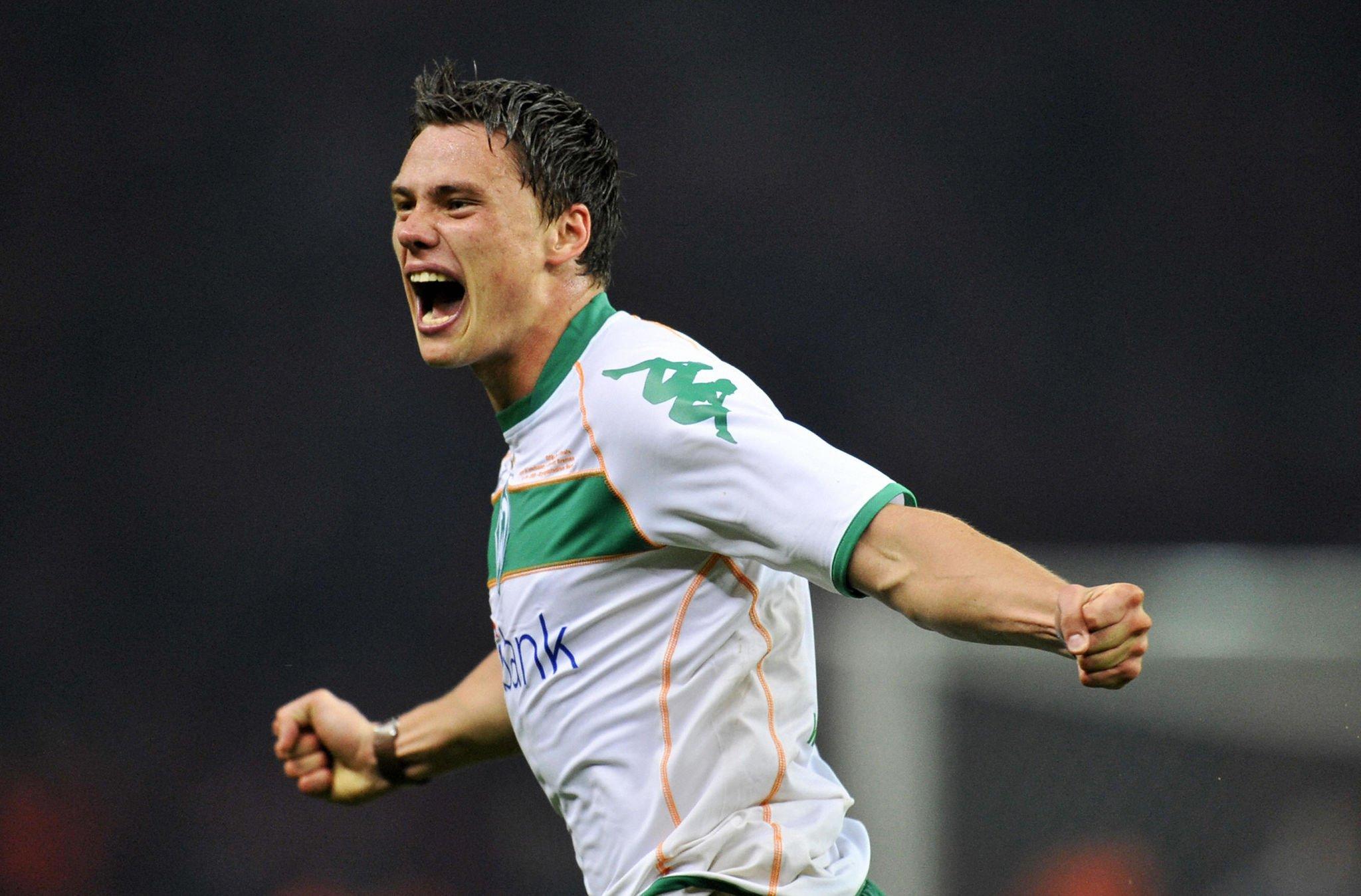 浙江队发布备战花絮;今夜刷新队史纪录;德甲任务艰巨;年轻球员得到机会的简单介绍 浙江队发布备战花絮;今夜刷新队史纪录;德甲任务艰巨;年轻球员得到机会的简单介绍